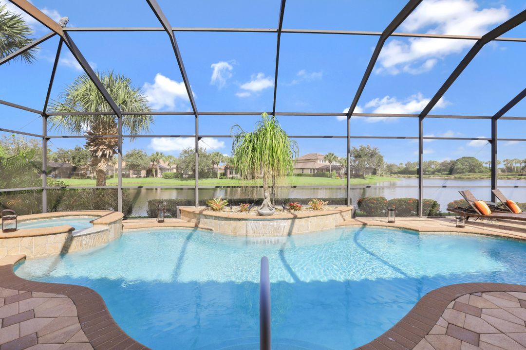 9167 Shale Ct, Naples, FL 34120