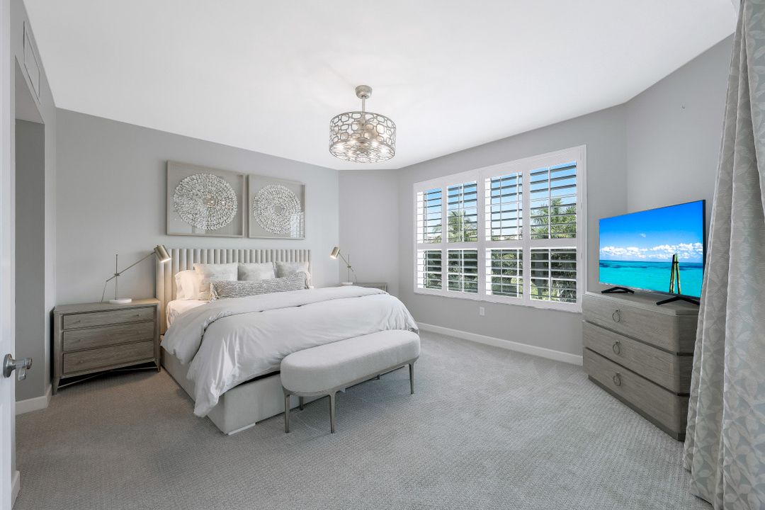 325 Dunes Blvd #204, Naples, FL 34110