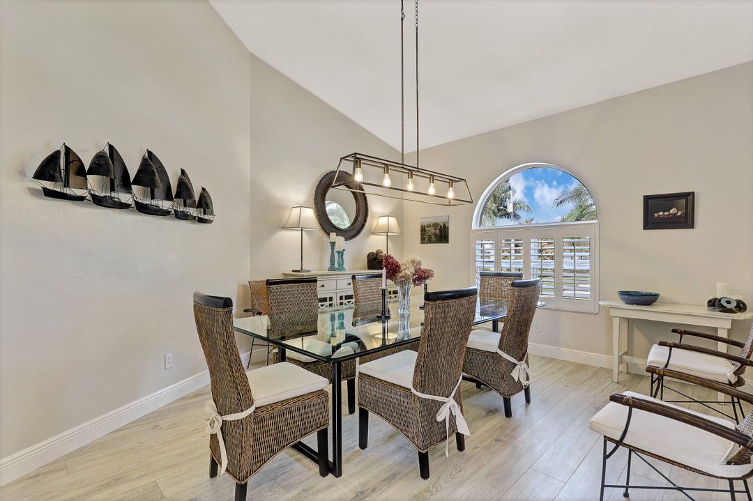 264 Rockhill Ct, Marco Island, FL 34145