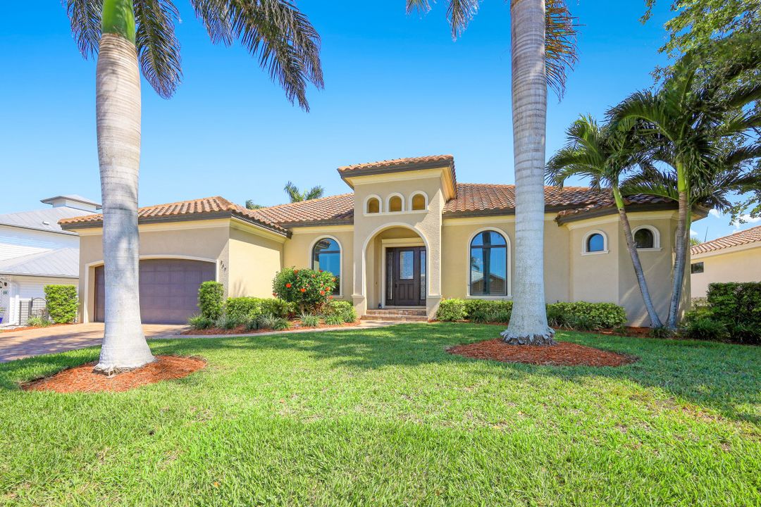 267 Fiji Ct, Marco Island, FL 34145