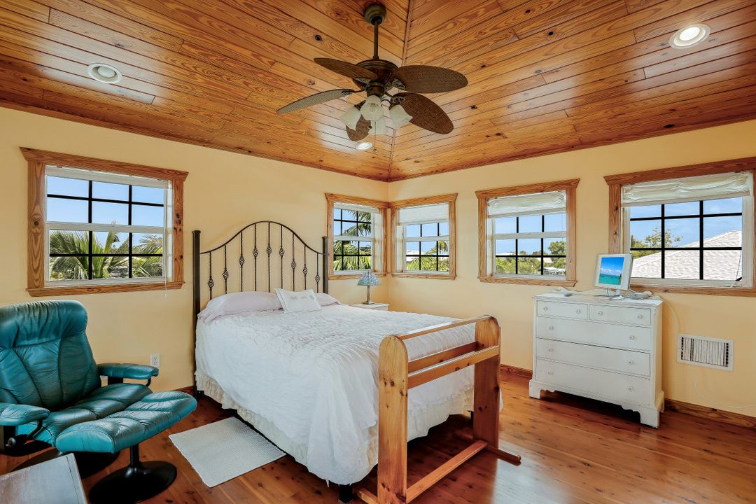 5200 Genesee Pkwy, Bokeelia, FL 33922