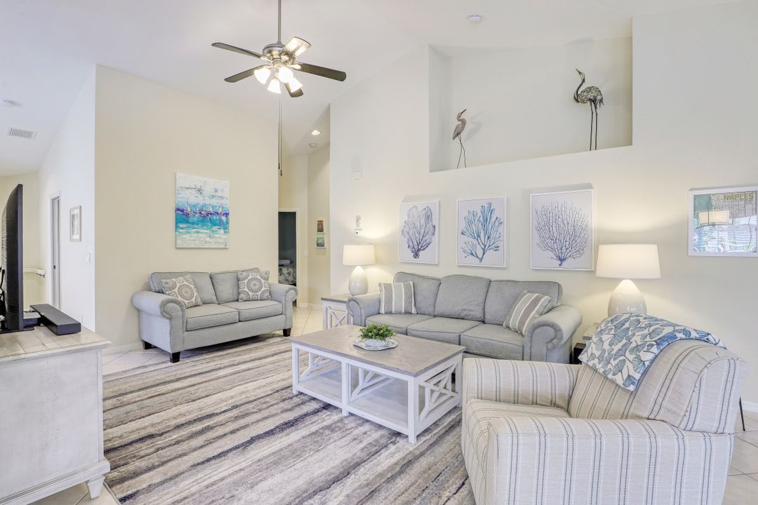 5630 Sherborn Dr #202, Naples, FL 34110