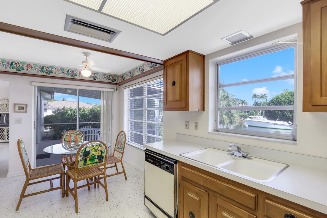 1211 Mulberry Ct, Marco Island, FL 34145