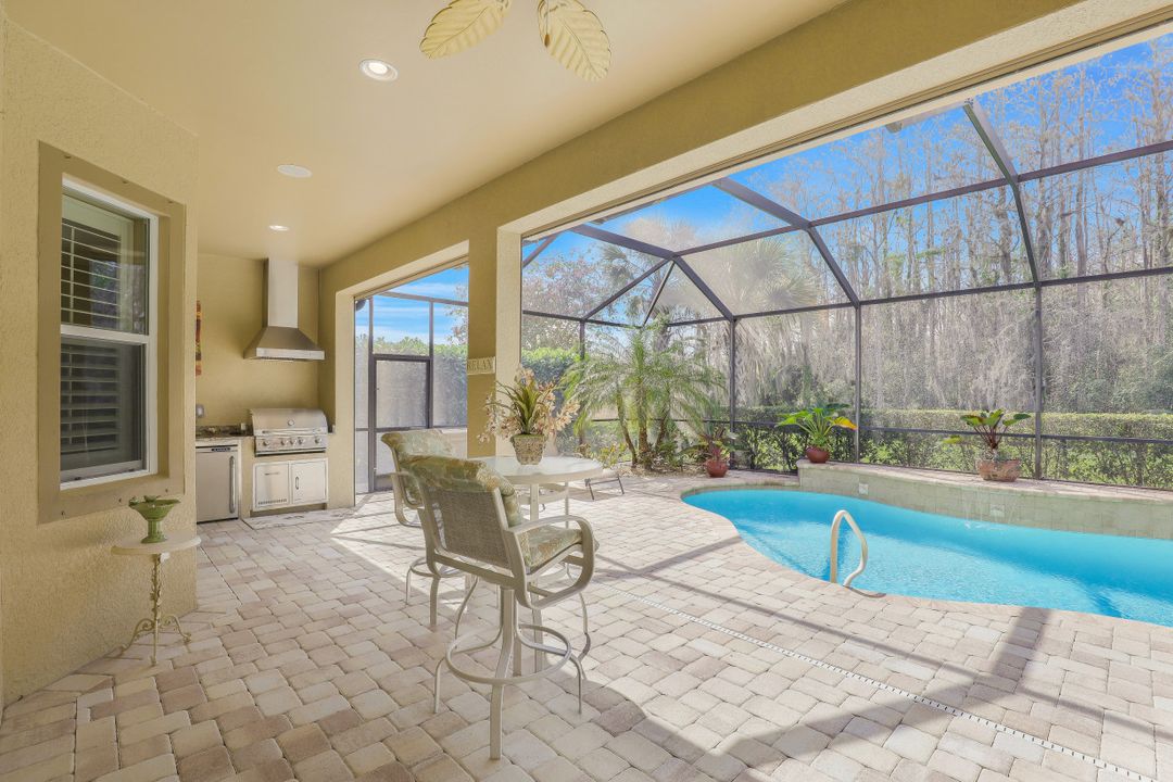 9359 Marble Stone Dr, Naples, FL 34120