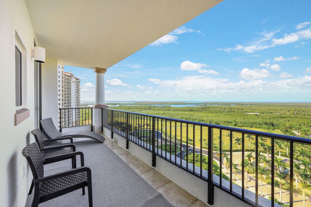 1060 Borghese Ln #1406, Naples, FL 34114