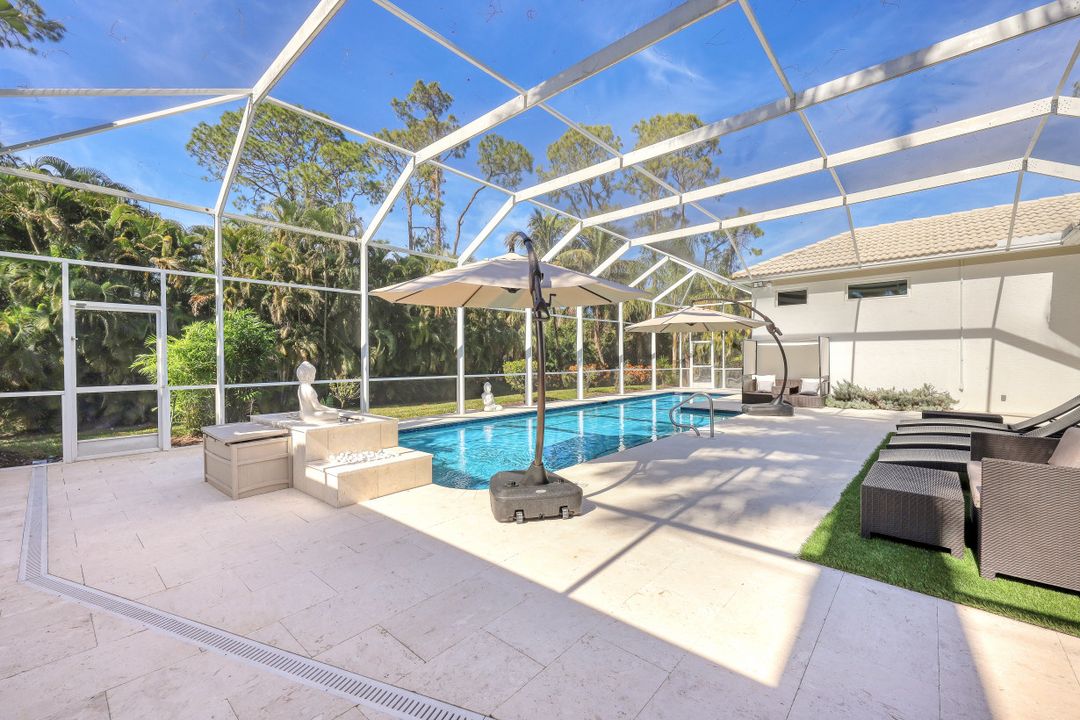 4055 1st Ave SW, Naples, FL 34119