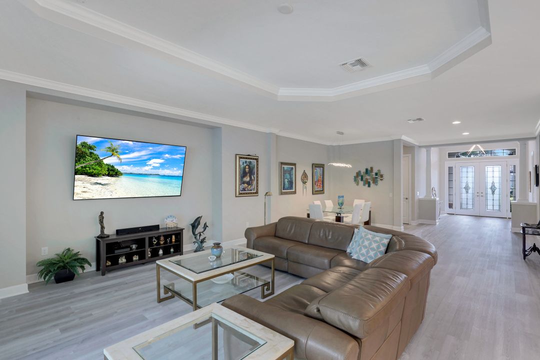 3227 Quilcene Ln, Naples, FL 34114