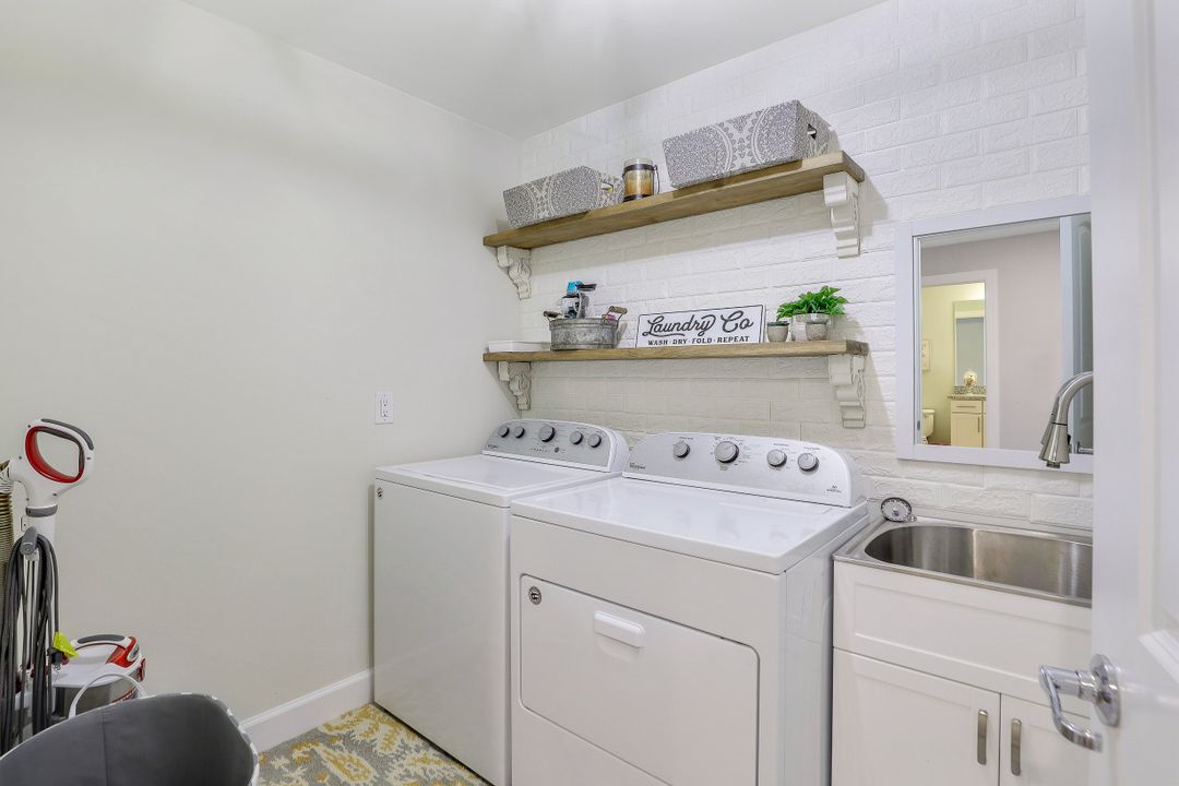 9400 Bramley Terrace, Fort Myers, FL 33967