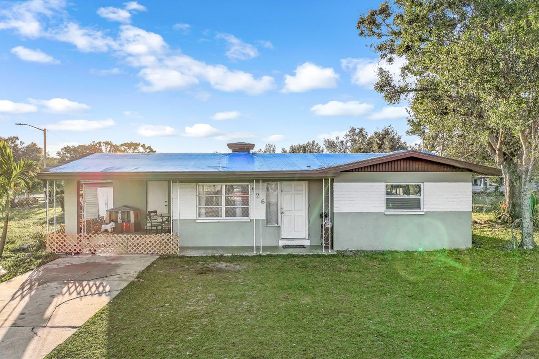 926 Marsh Ave, Fort Myers, FL 33905