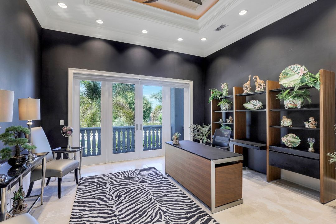 1231 Laurel Ct, Marco Island, FL 34145