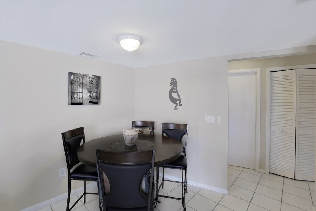 3627 SE 17th Ave, Cape Coral, FL 33904