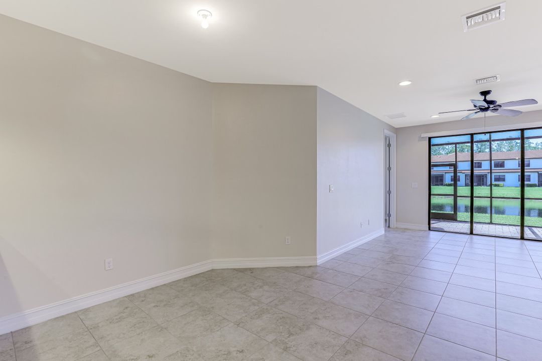 7754 Bristol Cir, Naples, FL 34120