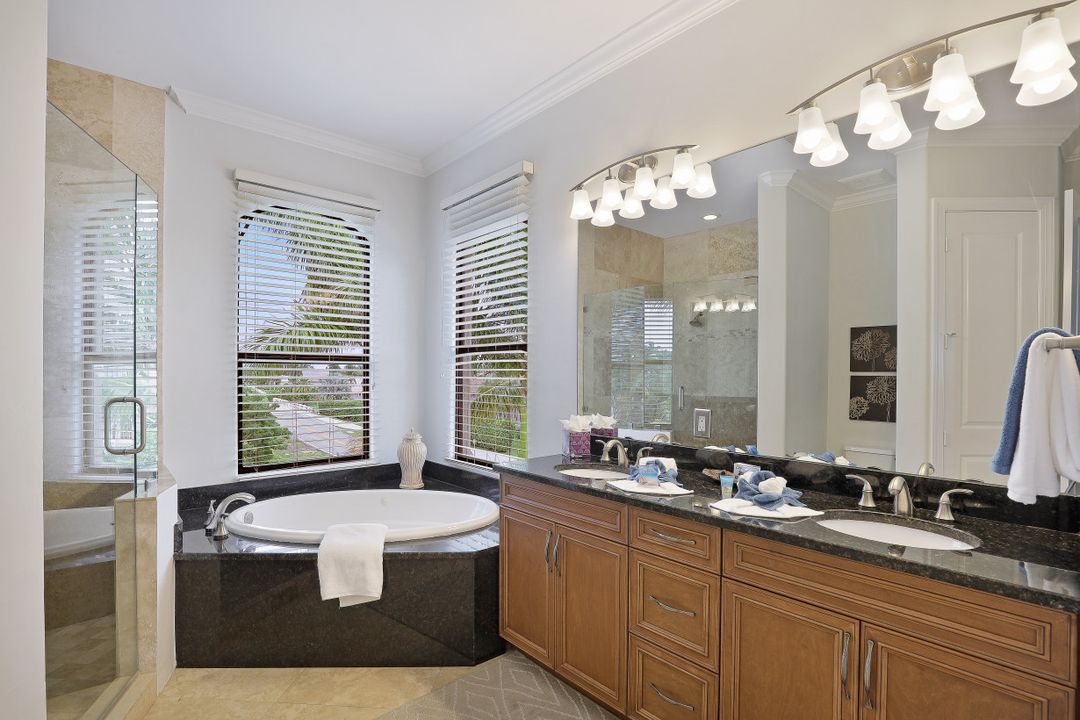 500 Spinnaker Dr, Marco Island, FL 34145