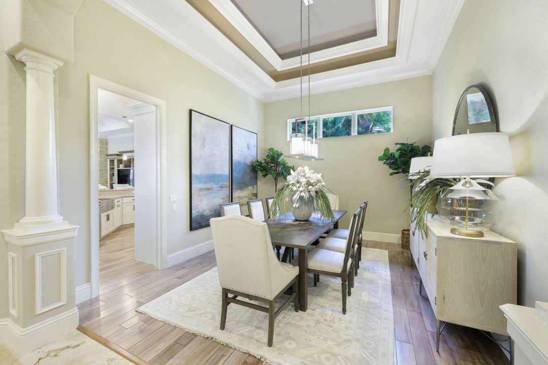 9337 Granite Ct, Naples, FL 34120