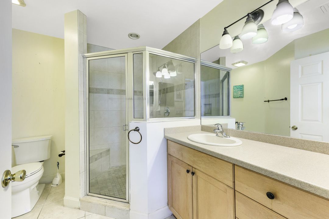 5 SE 20th Pl, Cape Coral, FL 33990