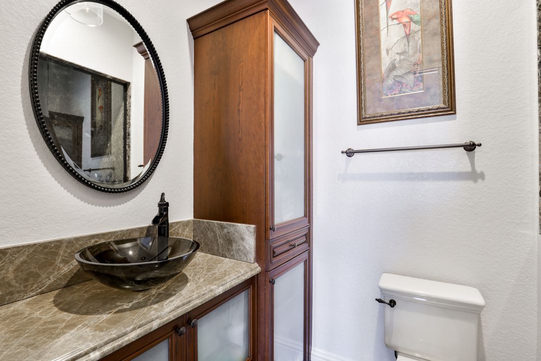 18000 Via Bellamare Ln, Miromar Lakes, FL 33913