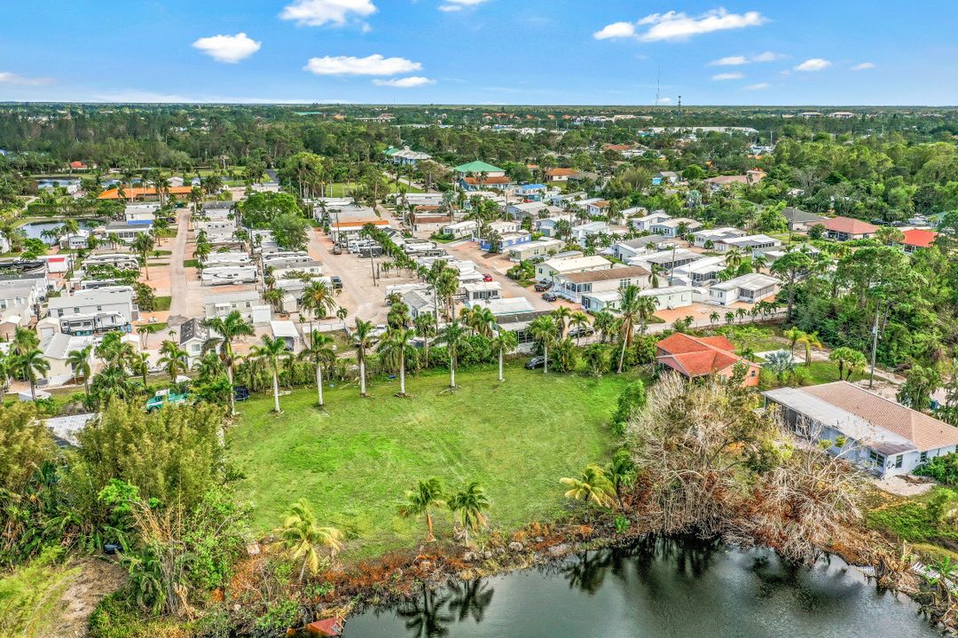 3870 Bennett Ln, Bonita Springs, FL 34134