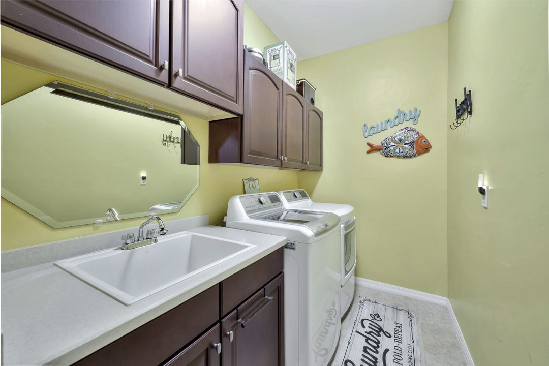 17112 Wrigley Cir, Fort Myers, FL 33908