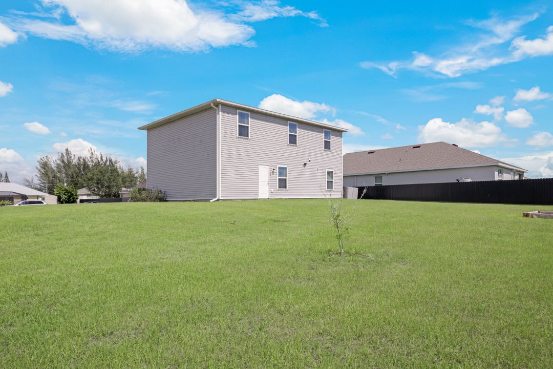 1926 NW 22nd Ave, Cape Coral, FL 33993