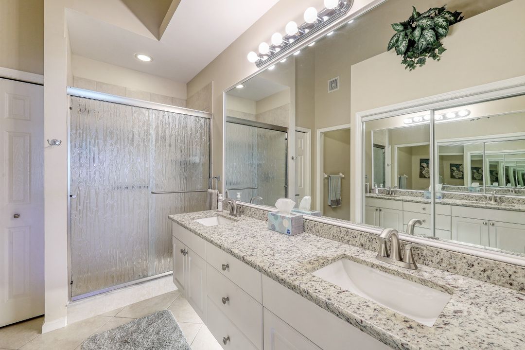 2365 Bayou Ln #4, Naples, FL 34112