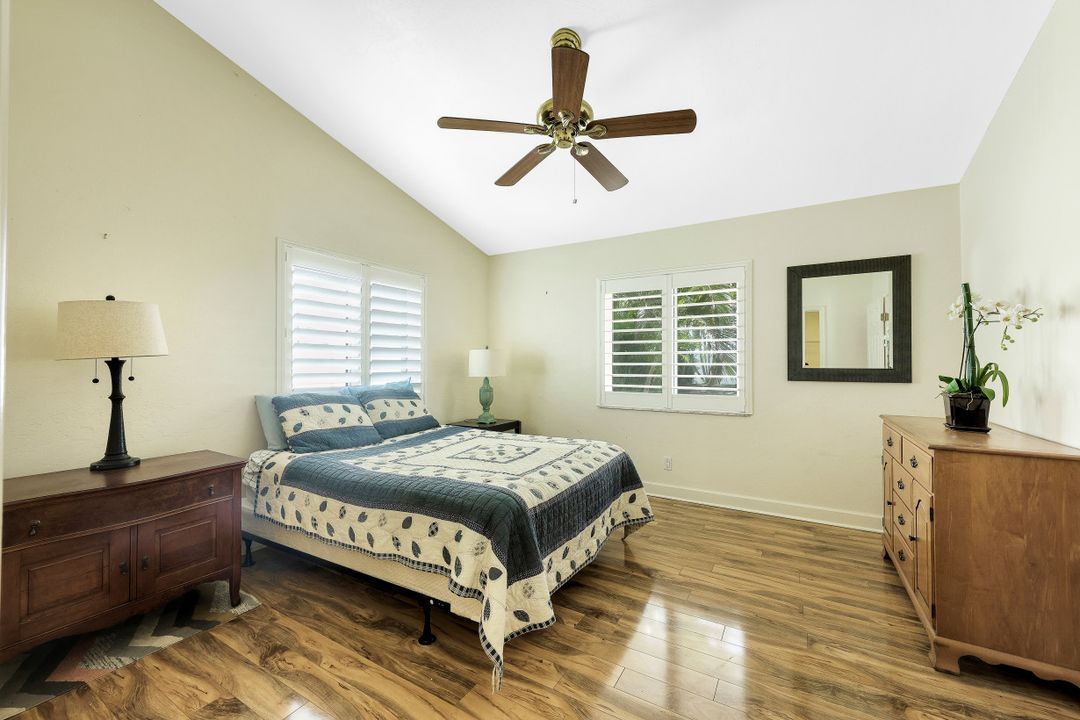 5 SE 20th Pl, Cape Coral, FL 33990