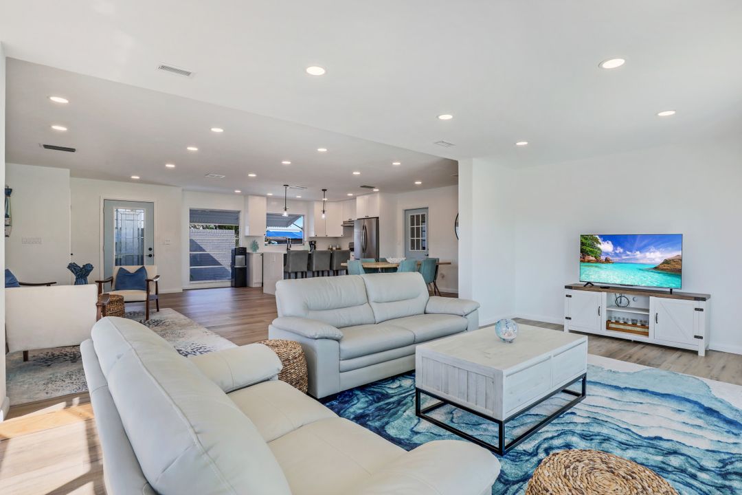 3113 SE 16th Pl, Cape Coral, FL 33904