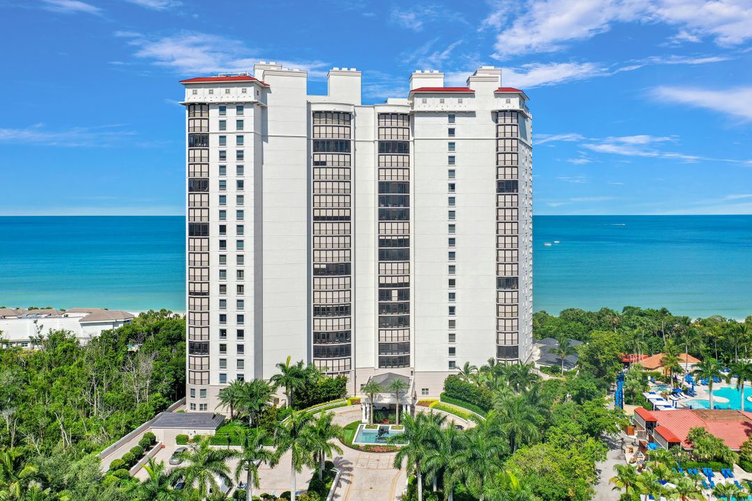8665 Bay Colony Dr #702, Naples, FL 34108