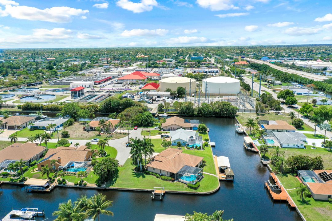 2511 SE 19th Ave, Cape Coral, FL 33904