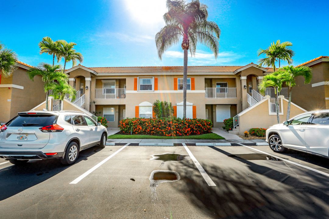 6650 Huntington Lakes Cir #203, Naples, FL 34119