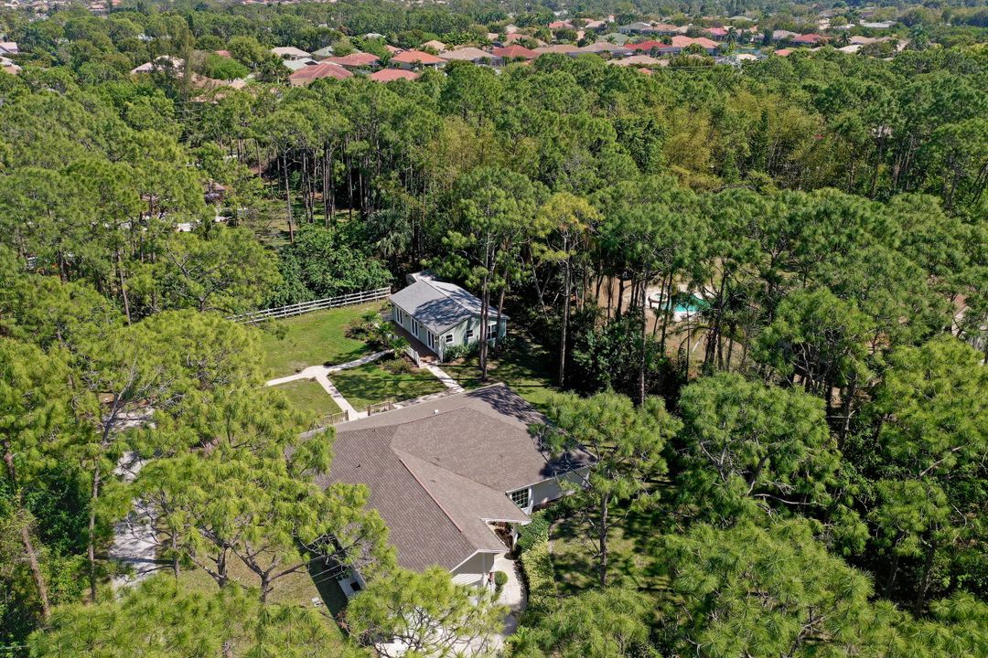 25063 Luci Dr, Bonita Springs, FL 34135