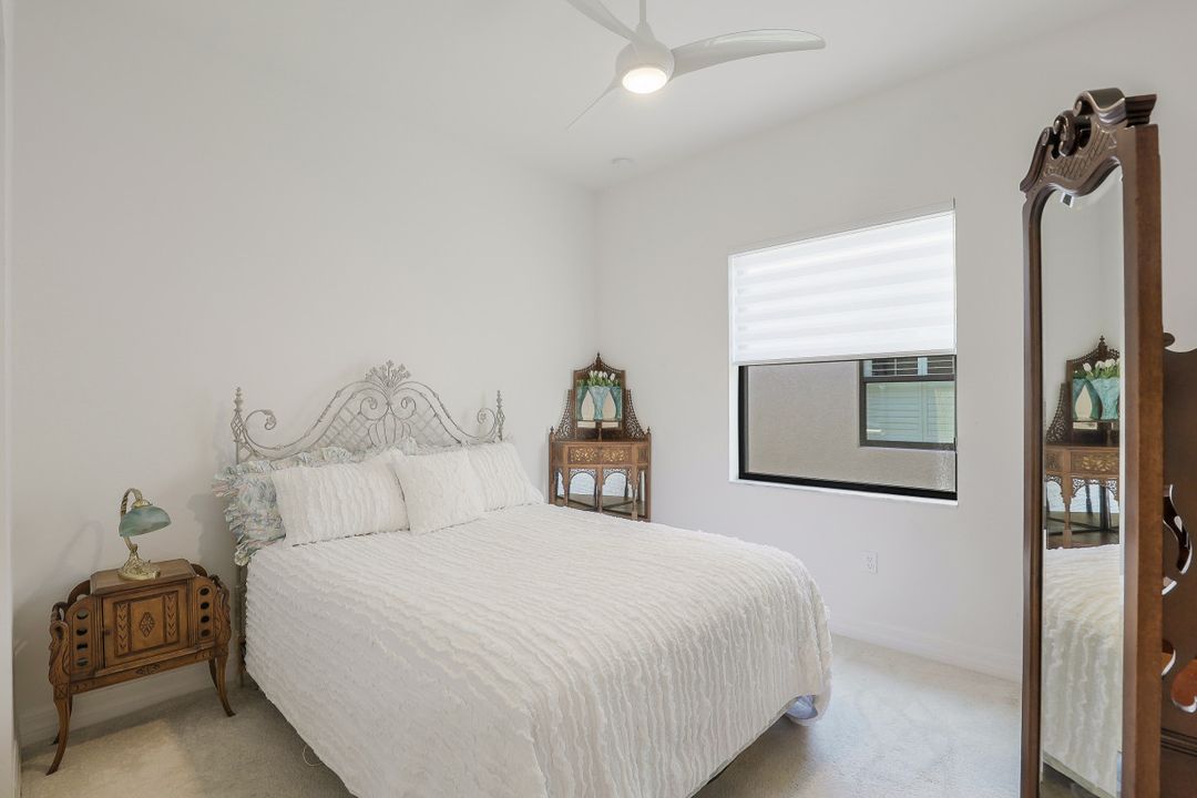 3462 Pacific Dr, Naples, FL 34119