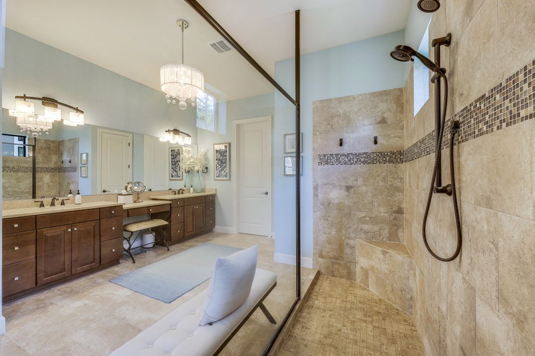 8848 Savona Ct, Naples, FL 34119