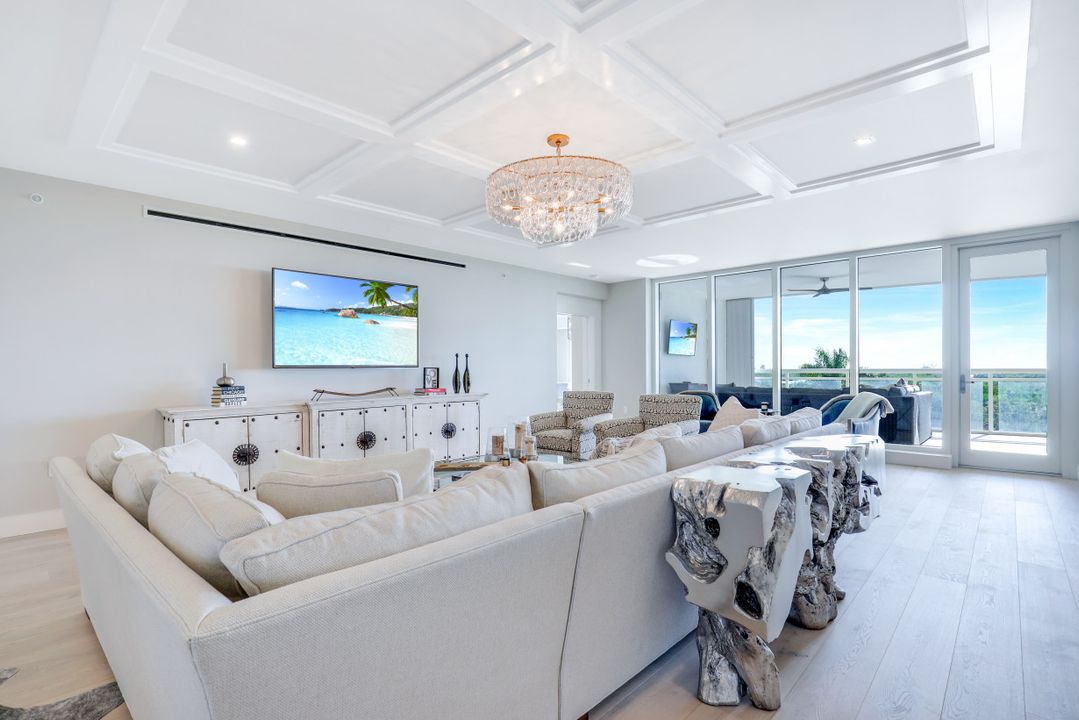 13915 Old Coast Rd #502, Naples, FL 34110