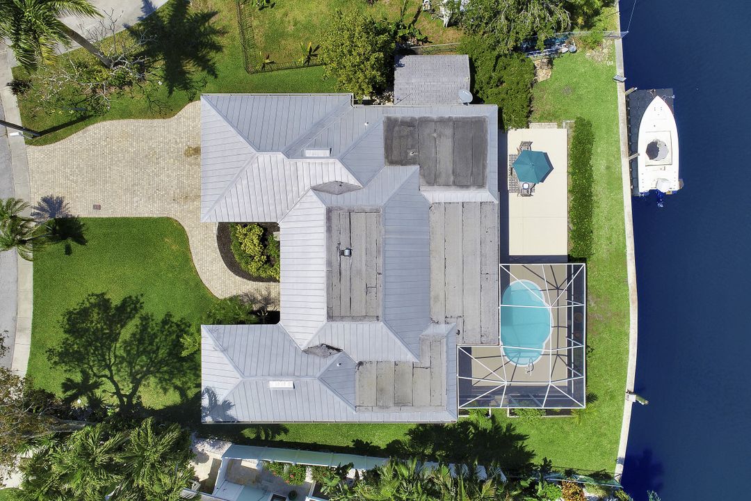 1765 Harbor Ln, Naples, FL 34104