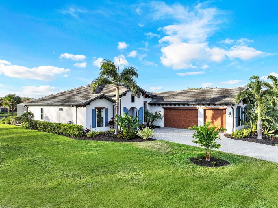 11866 White Stone Dr, Fort Myers, FL 33913