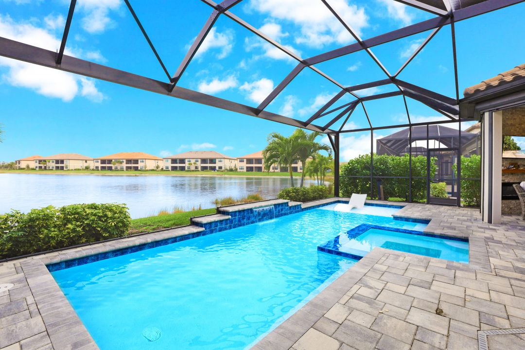 9400 Montelanico Loop, Naples, FL 34119