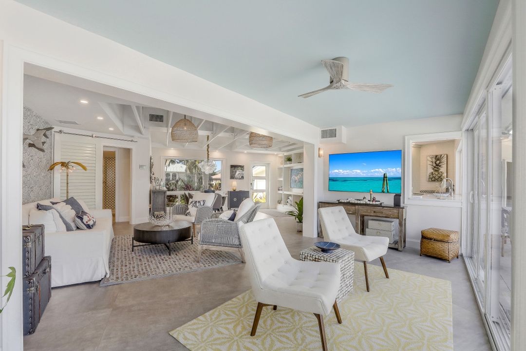 818 Perrine Ct, Marco Island, FL 34145