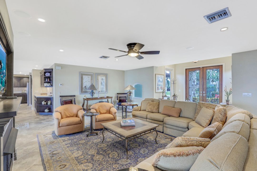 1471 Butterfield Ct, Marco Island, FL 34145