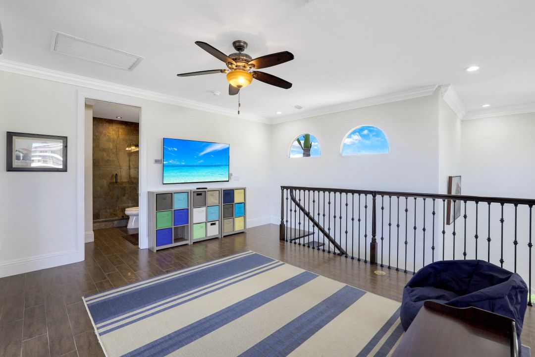 431 Swiss Ct, Marco Island, FL 34145