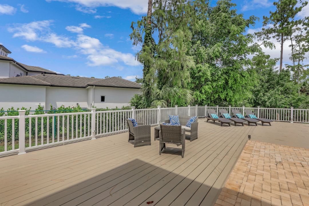 5645 Spanish Oaks Ln, Naples, FL 34119