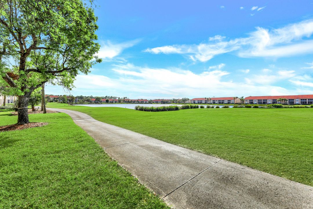 2720 Cypress Trace Cir #2915, Naples, FL 34119