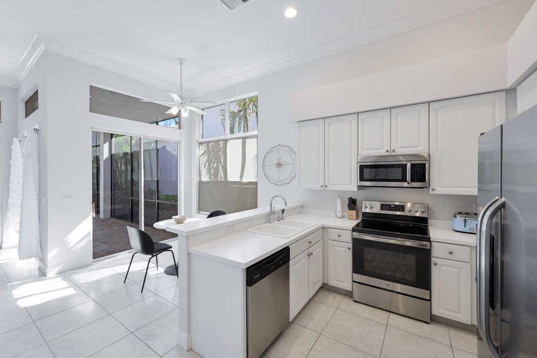 8591 Peppertree Way #205, Naples, FL 34114