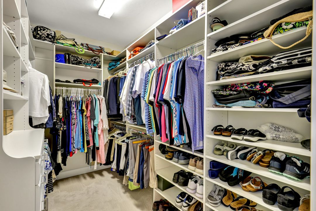 16341 Camden Lakes Cir, Naples, FL 34110