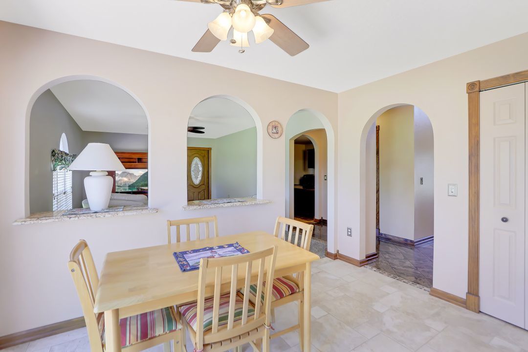 1220 NE 4th Pl, Cape Coral, FL 33909