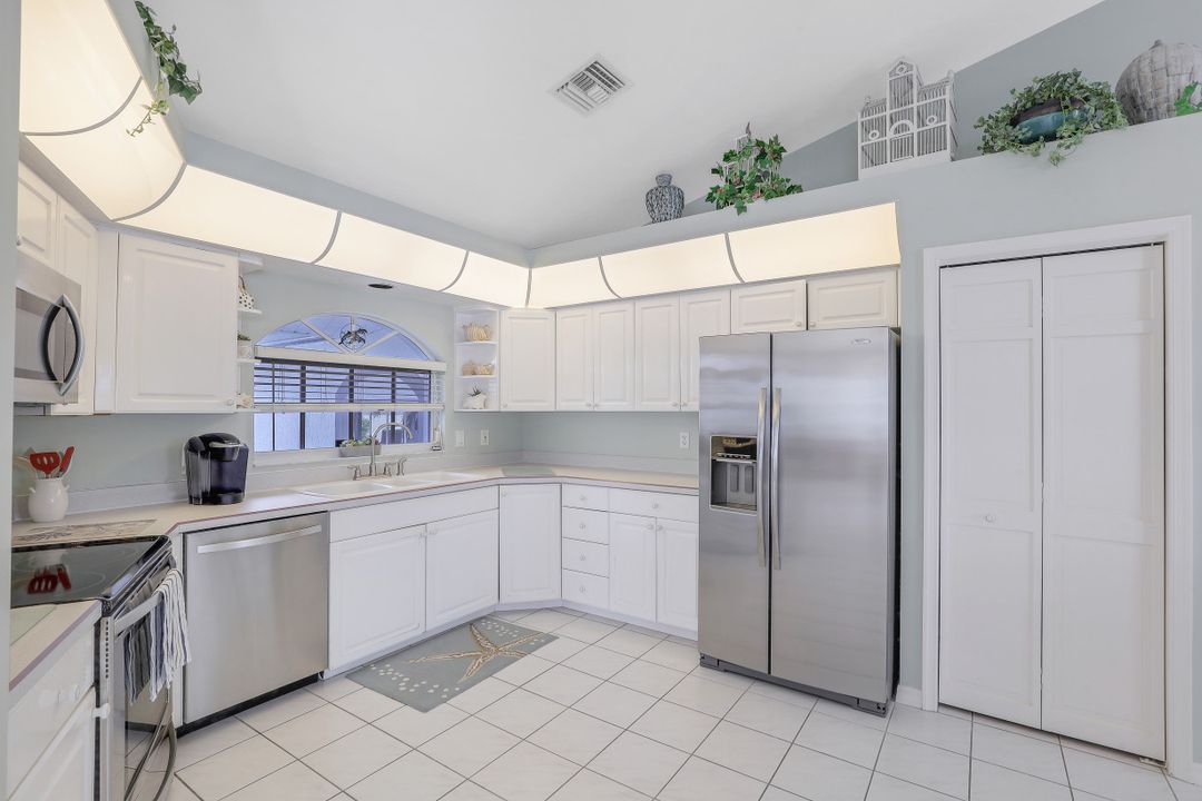 358 Wales Ct, Marco Island, FL 34145