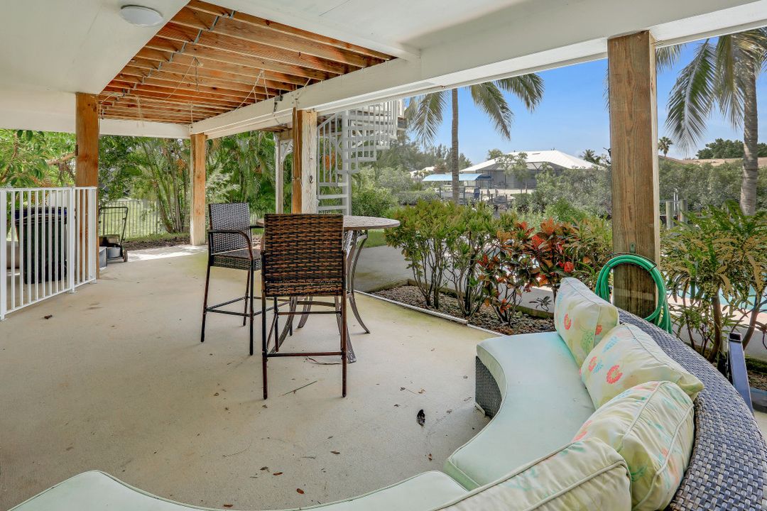 5200 Genesee Pkwy, Bokeelia, FL 33922