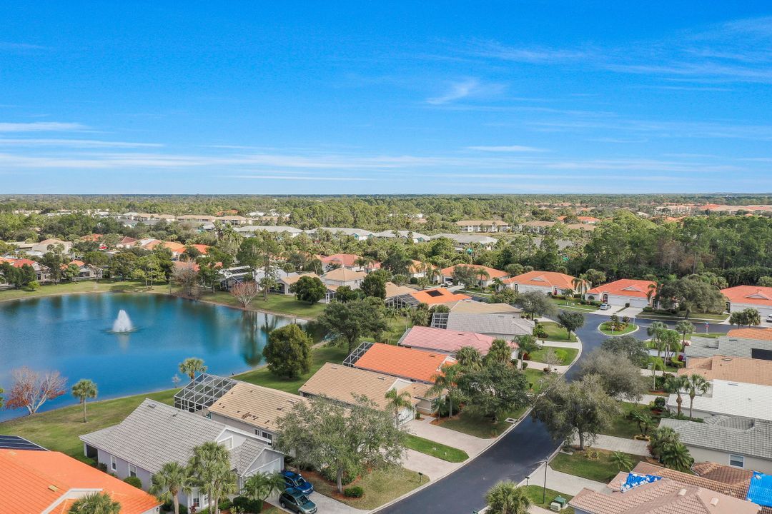 7433 Meldin Ct, Naples, FL 34104