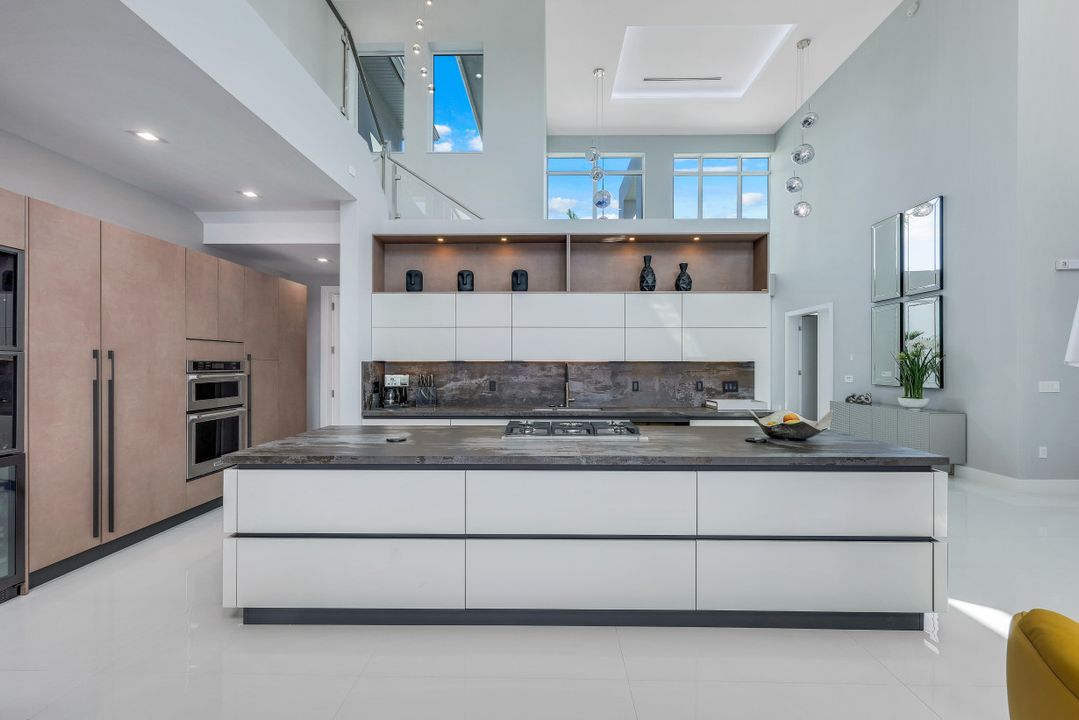 5020 Pelican Blvd, Cape Coral, FL 33914