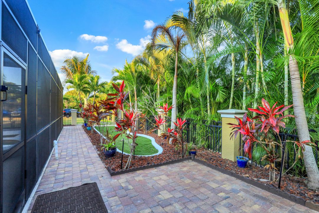 5667 Winkler Rd, Fort Myers, FL 33919