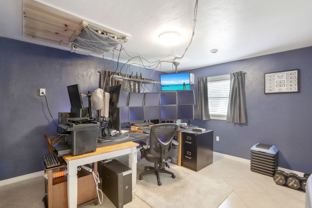 207 6th St, Bonita Springs, FL 34134